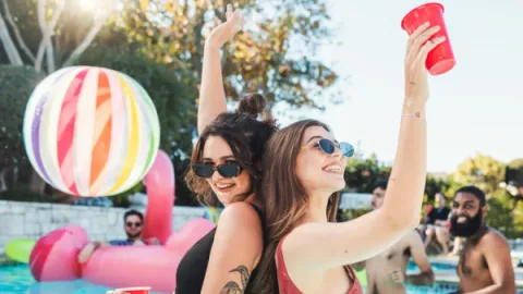 Foto demonstrativa de Shows de Verão no Lagoa Termas Parque: Ingressos e Hospedagem com Desconto